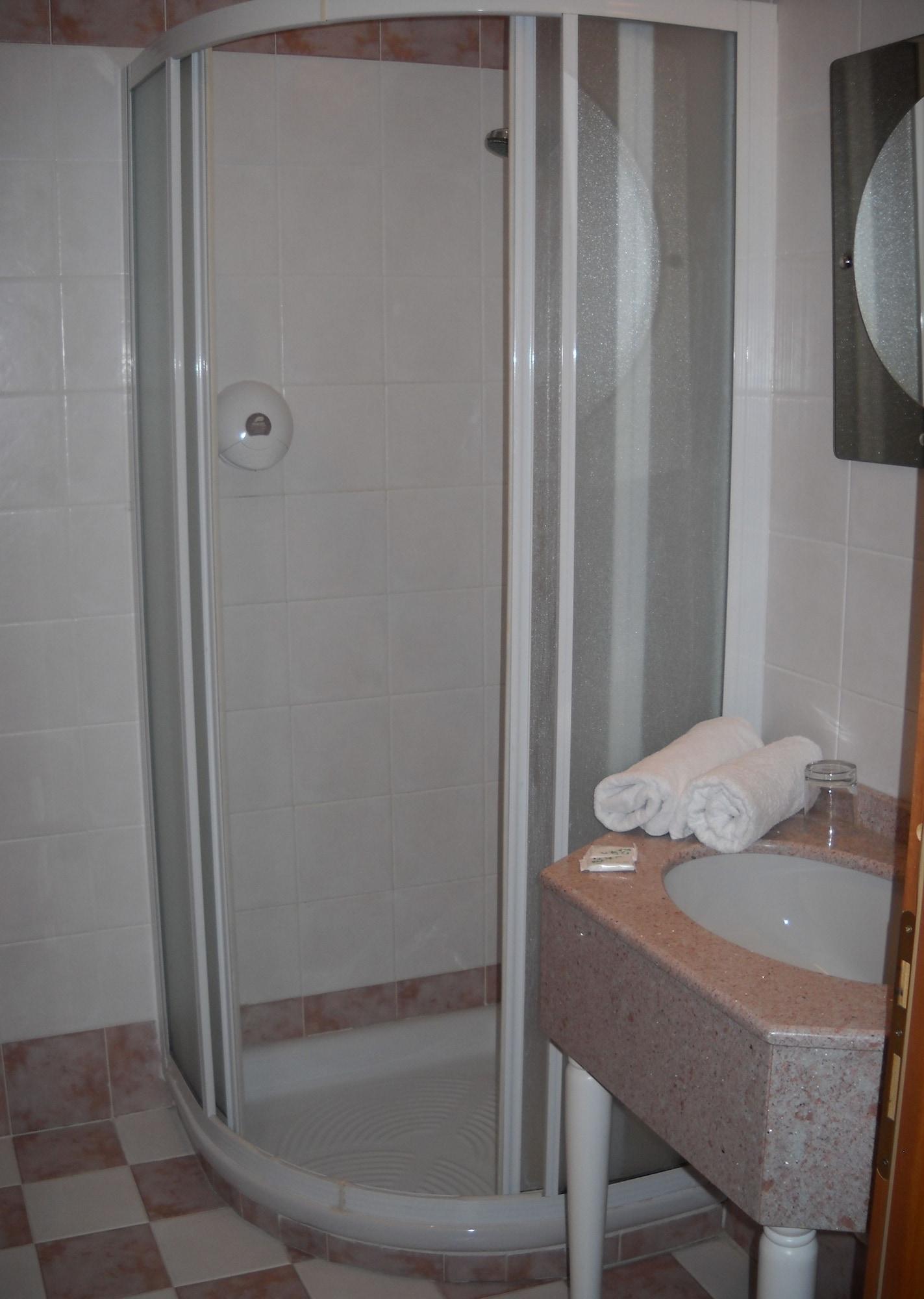 Club Hotel تينو المظهر الخارجي الصورة
