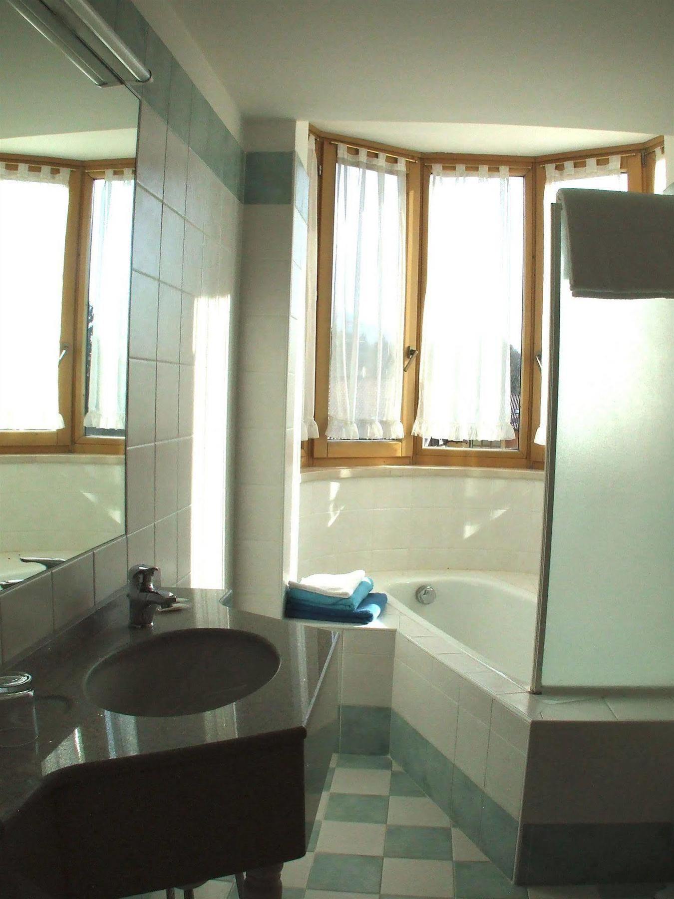 Club Hotel تينو المظهر الخارجي الصورة
